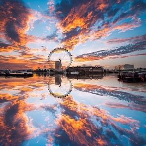 Meet your Posher, Sia